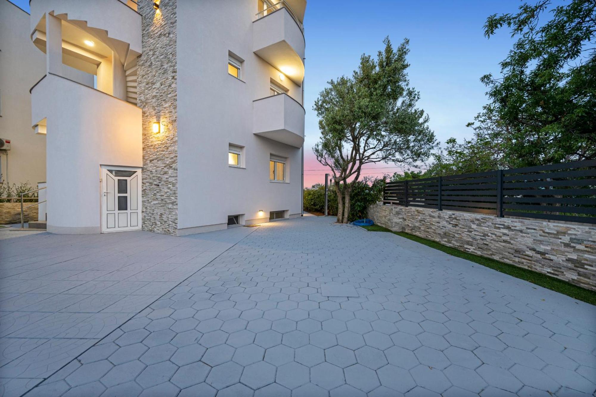 Aquarius Apartments - Beachside With Heated Pool 沃迪切 外观 照片
