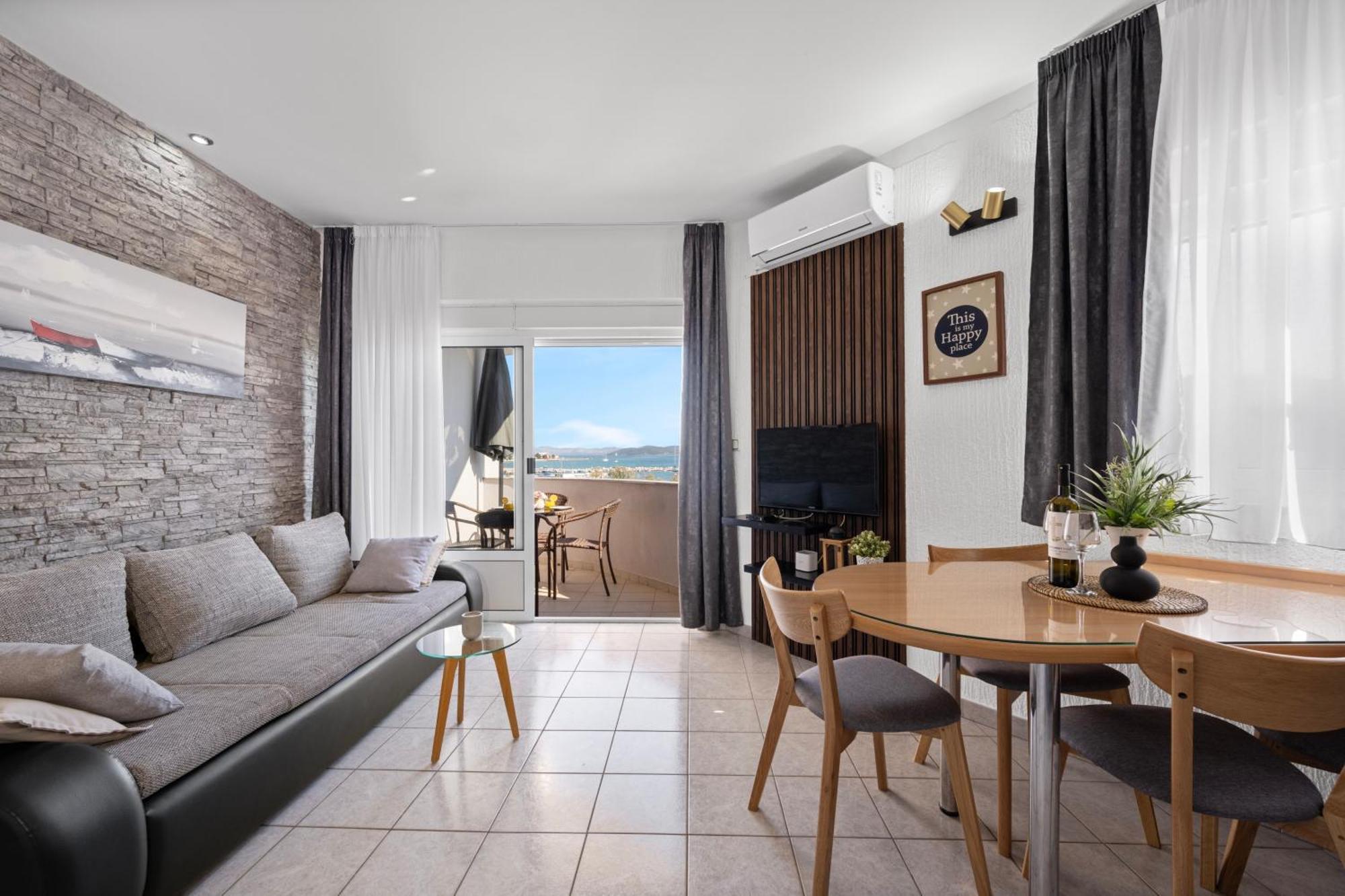 Aquarius Apartments - Beachside With Heated Pool 沃迪切 外观 照片