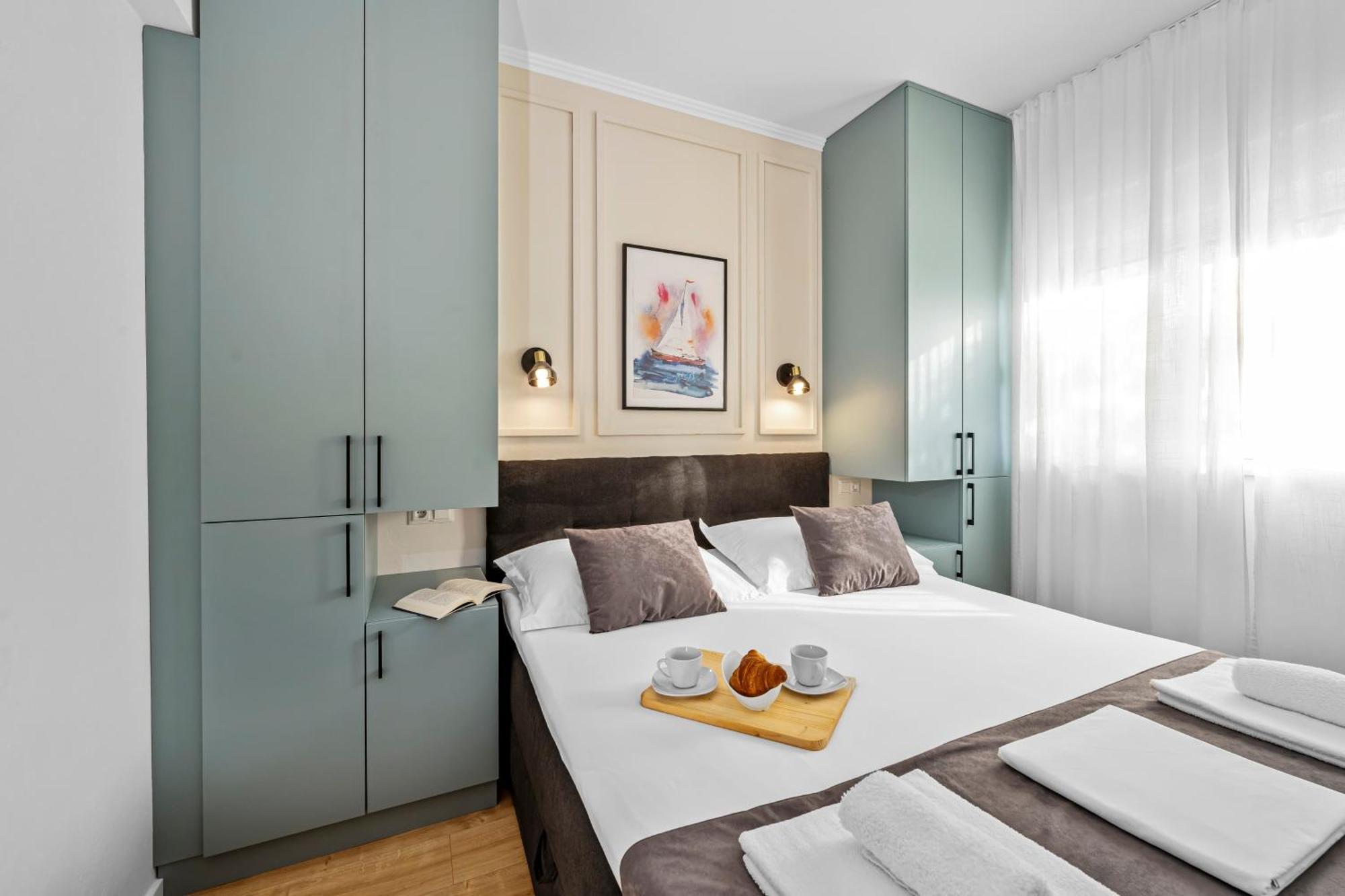 Aquarius Apartments - Beachside With Heated Pool 沃迪切 外观 照片