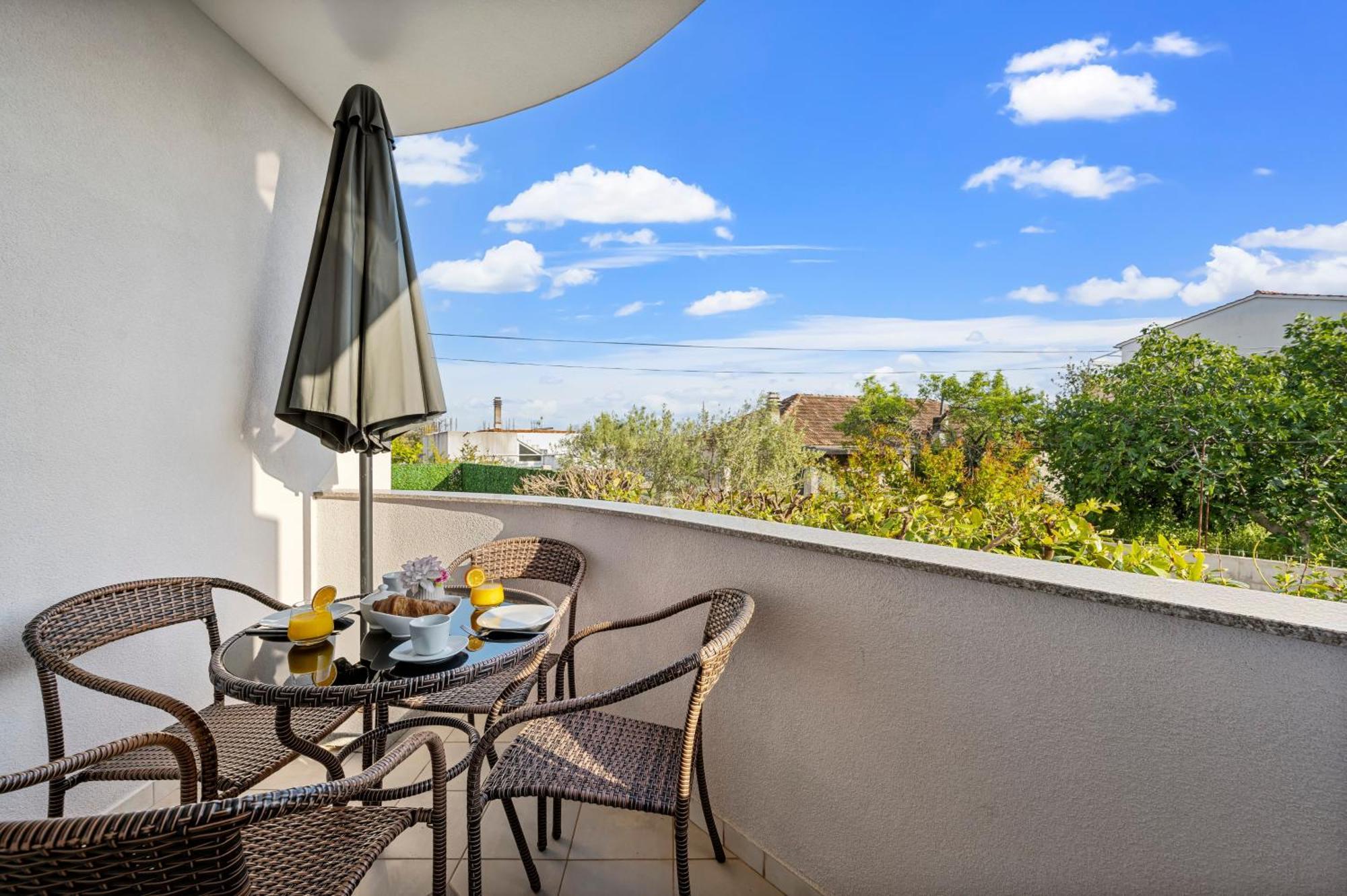 Aquarius Apartments - Beachside With Heated Pool 沃迪切 客房 照片
