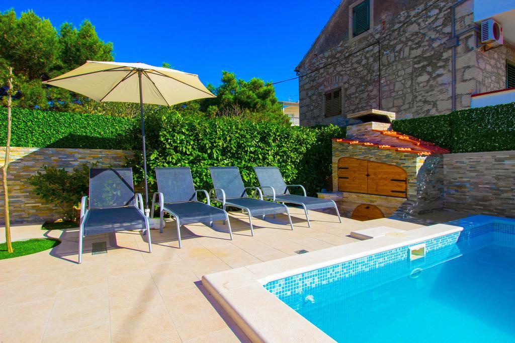 Aquarius Apartments - Beachside With Heated Pool 沃迪切 外观 照片
